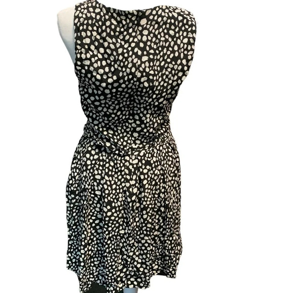 ZARA Printed A-Line Dress, black and white with pockets, medium - Picture 2 of 8